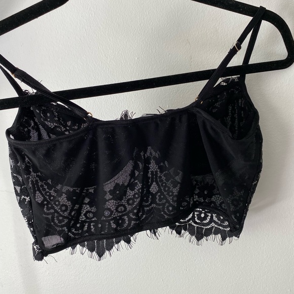 Mendocino Lace Bra Crop Top - Picture 2 of 4